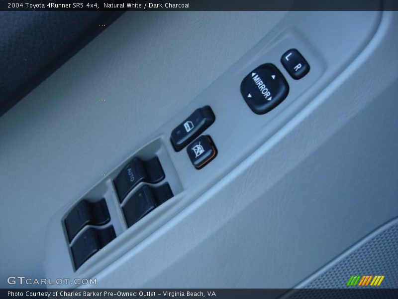 Natural White / Dark Charcoal 2004 Toyota 4Runner SR5 4x4