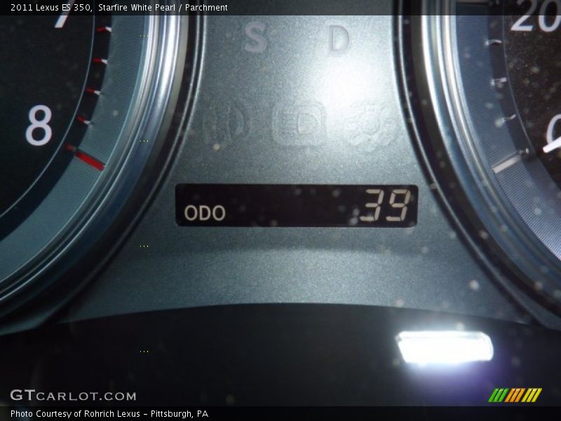 Starfire White Pearl / Parchment 2011 Lexus ES 350