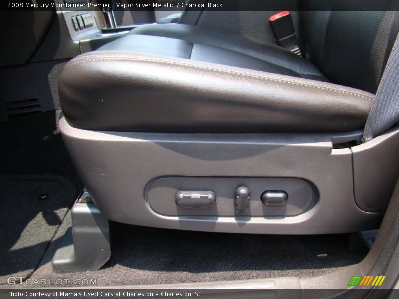 Vapor Silver Metallic / Charcoal Black 2008 Mercury Mountaineer Premier