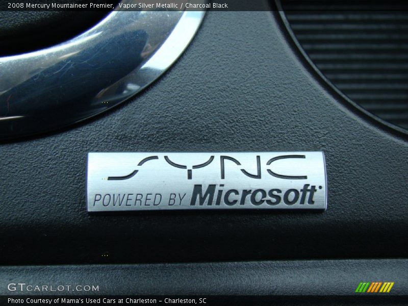 Vapor Silver Metallic / Charcoal Black 2008 Mercury Mountaineer Premier
