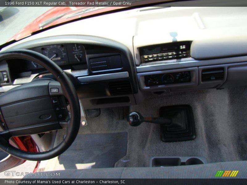 Dashboard of 1996 F150 XLT Regular Cab