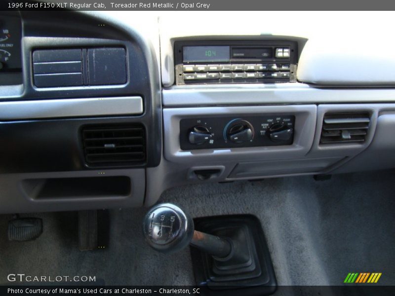Toreador Red Metallic / Opal Grey 1996 Ford F150 XLT Regular Cab