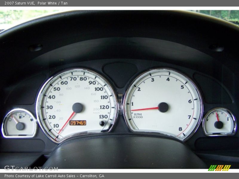 Polar White / Tan 2007 Saturn VUE