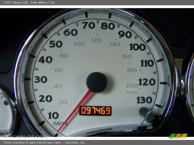 Polar White / Tan 2007 Saturn VUE