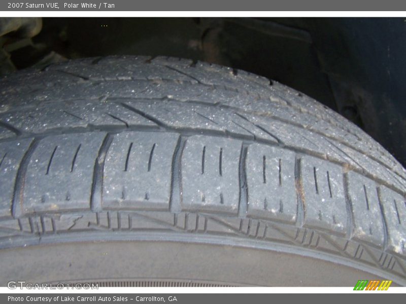 Polar White / Tan 2007 Saturn VUE
