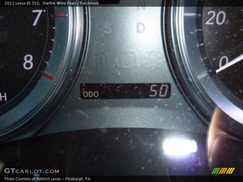 Starfire White Pearl / Parchment 2011 Lexus ES 350