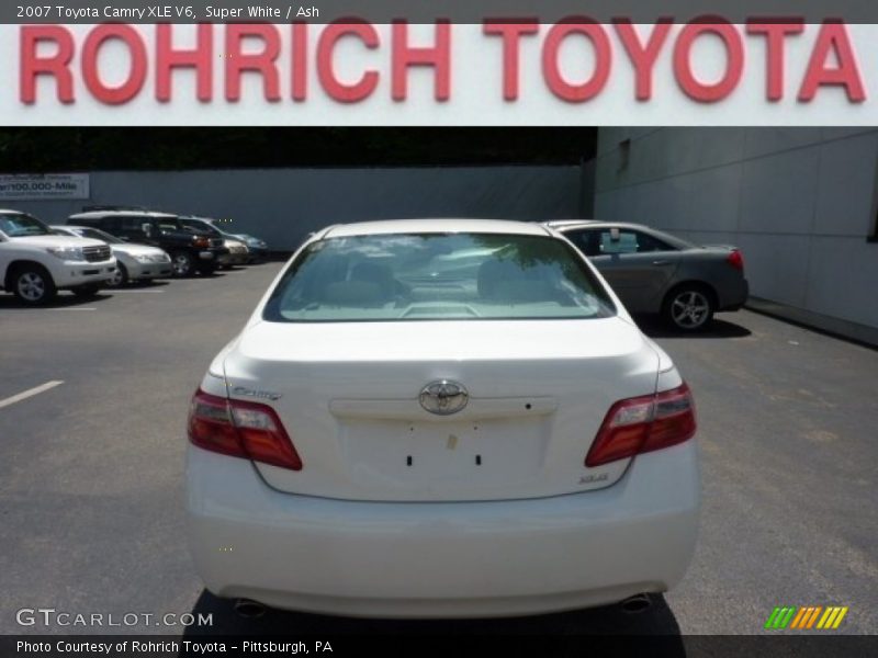 Super White / Ash 2007 Toyota Camry XLE V6