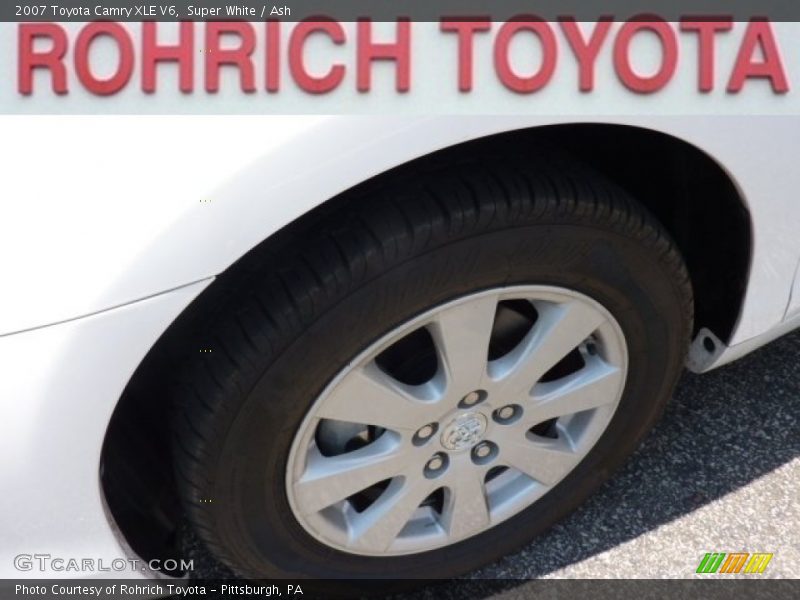 Super White / Ash 2007 Toyota Camry XLE V6