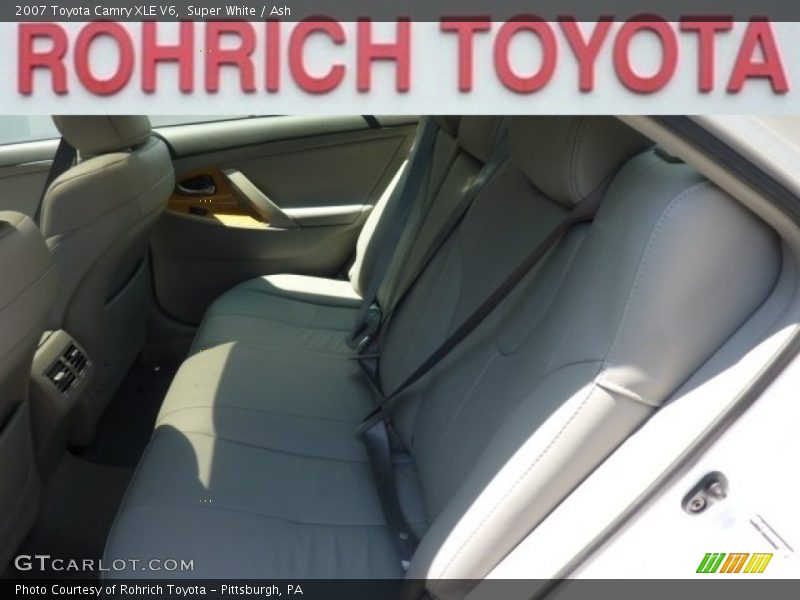 Super White / Ash 2007 Toyota Camry XLE V6