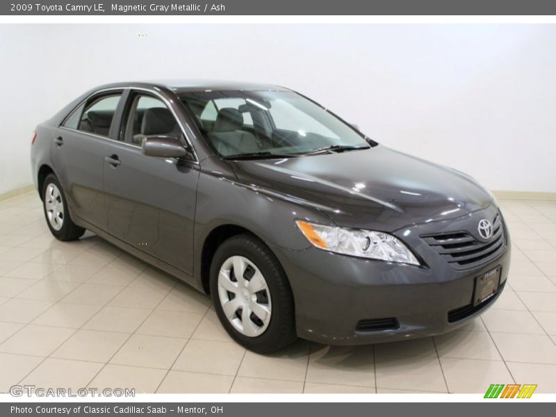 Magnetic Gray Metallic / Ash 2009 Toyota Camry LE