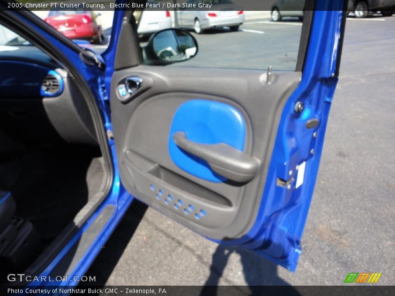 Electric Blue Pearl / Dark Slate Gray 2005 Chrysler PT Cruiser Touring