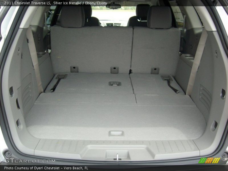 Silver Ice Metallic / Ebony/Ebony 2011 Chevrolet Traverse LS