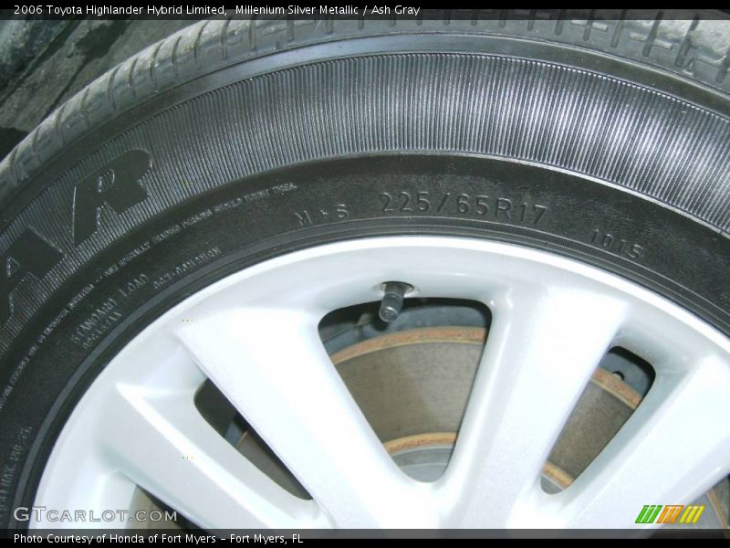 Millenium Silver Metallic / Ash Gray 2006 Toyota Highlander Hybrid Limited
