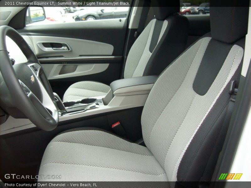 Summit White / Light Titanium/Jet Black 2011 Chevrolet Equinox LT