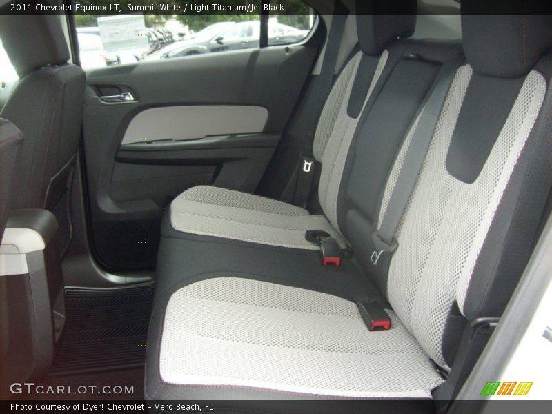 Summit White / Light Titanium/Jet Black 2011 Chevrolet Equinox LT