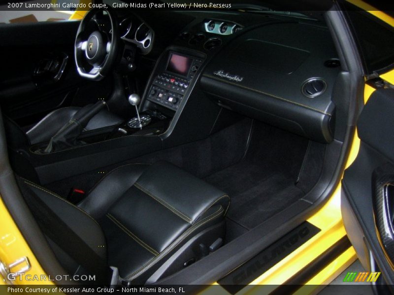 Giallo Midas (Pearl Yellow) / Nero Perseus 2007 Lamborghini Gallardo Coupe