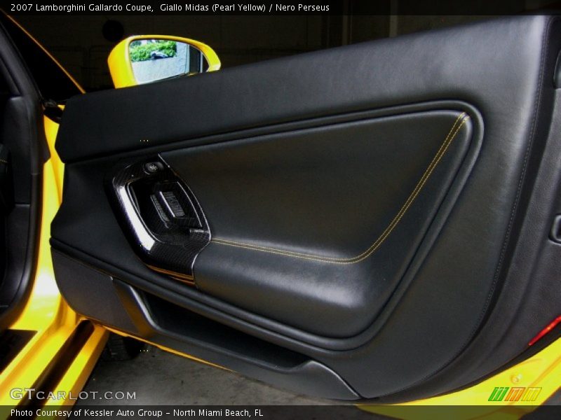 Door Panel of 2007 Gallardo Coupe