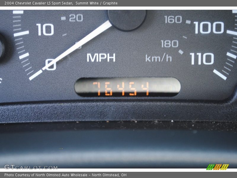 Summit White / Graphite 2004 Chevrolet Cavalier LS Sport Sedan