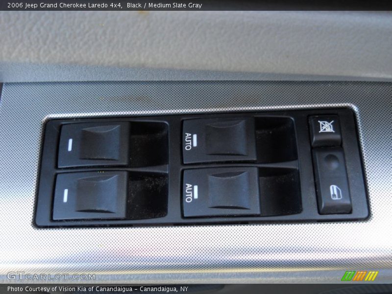 Black / Medium Slate Gray 2006 Jeep Grand Cherokee Laredo 4x4