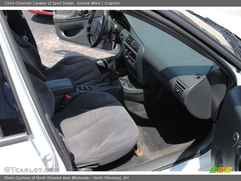 Summit White / Graphite 2004 Chevrolet Cavalier LS Sport Sedan