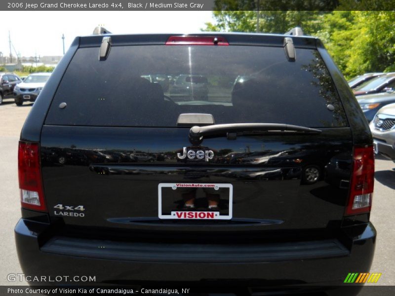 Black / Medium Slate Gray 2006 Jeep Grand Cherokee Laredo 4x4