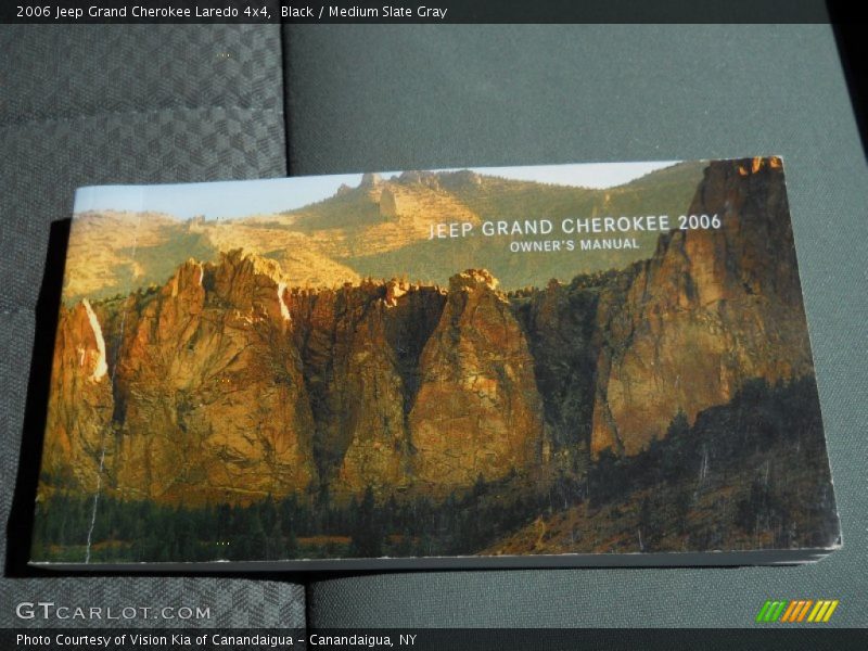 Black / Medium Slate Gray 2006 Jeep Grand Cherokee Laredo 4x4