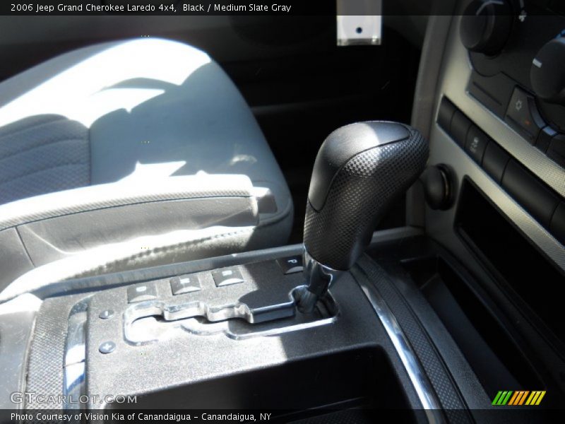 Black / Medium Slate Gray 2006 Jeep Grand Cherokee Laredo 4x4