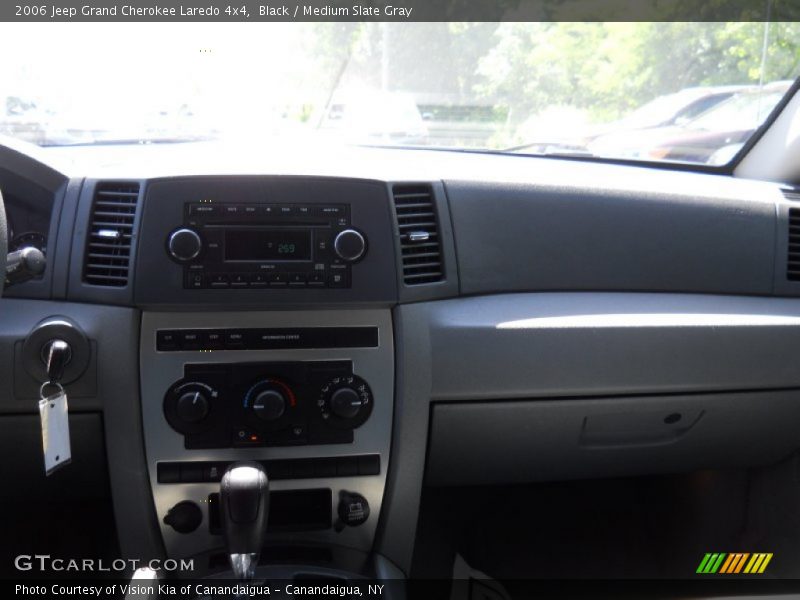 Black / Medium Slate Gray 2006 Jeep Grand Cherokee Laredo 4x4