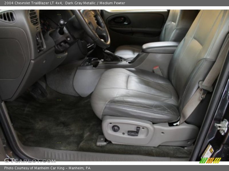 Dark Gray Metallic / Medium Pewter 2004 Chevrolet TrailBlazer LT 4x4