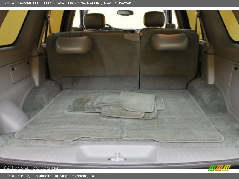 Dark Gray Metallic / Medium Pewter 2004 Chevrolet TrailBlazer LT 4x4