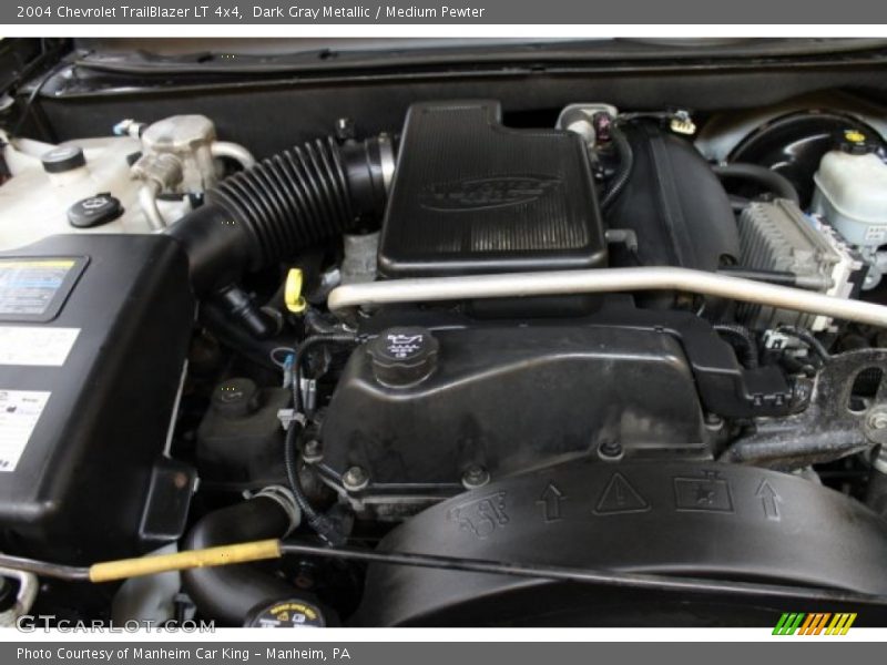 Dark Gray Metallic / Medium Pewter 2004 Chevrolet TrailBlazer LT 4x4