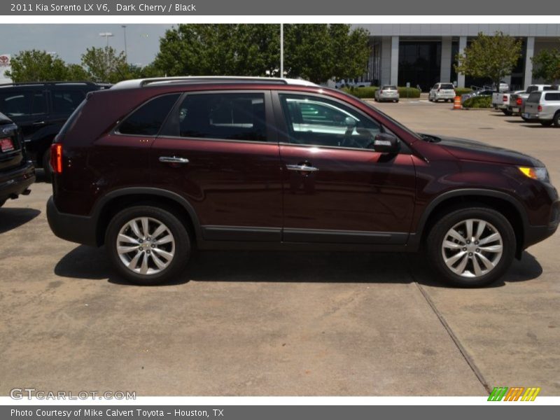 Dark Cherry / Black 2011 Kia Sorento LX V6