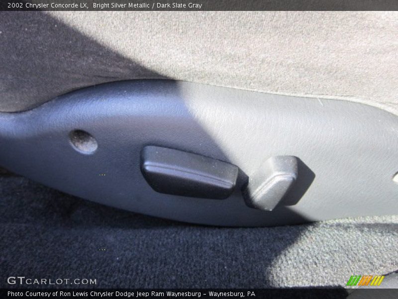 Bright Silver Metallic / Dark Slate Gray 2002 Chrysler Concorde LX