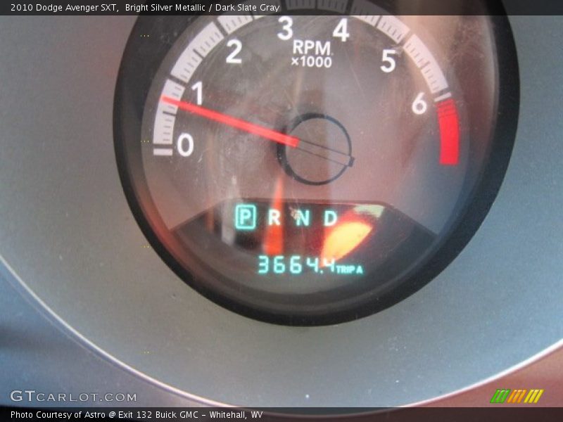 Bright Silver Metallic / Dark Slate Gray 2010 Dodge Avenger SXT
