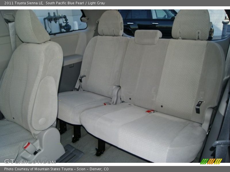 South Pacific Blue Pearl / Light Gray 2011 Toyota Sienna LE
