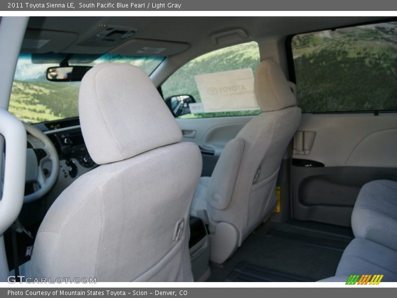 South Pacific Blue Pearl / Light Gray 2011 Toyota Sienna LE
