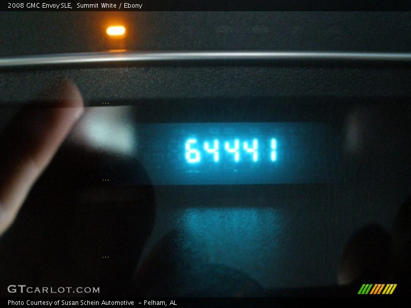 Summit White / Ebony 2008 GMC Envoy SLE