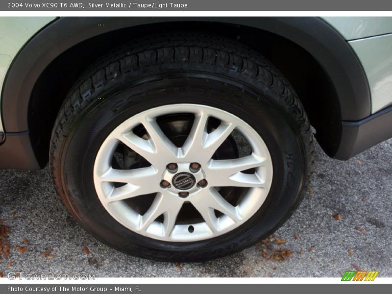 Silver Metallic / Taupe/Light Taupe 2004 Volvo XC90 T6 AWD