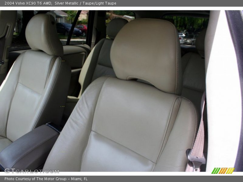 Silver Metallic / Taupe/Light Taupe 2004 Volvo XC90 T6 AWD