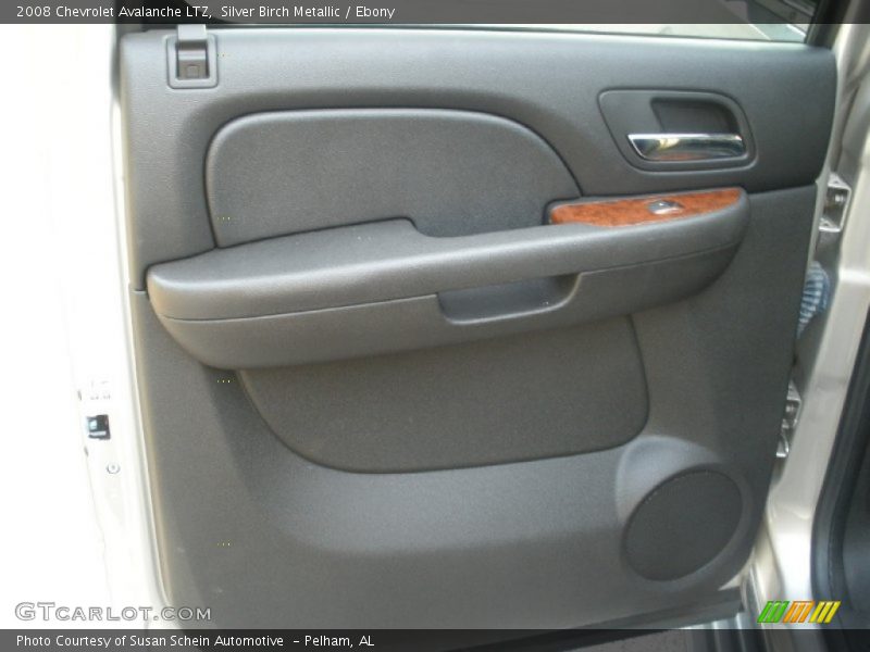 Silver Birch Metallic / Ebony 2008 Chevrolet Avalanche LTZ