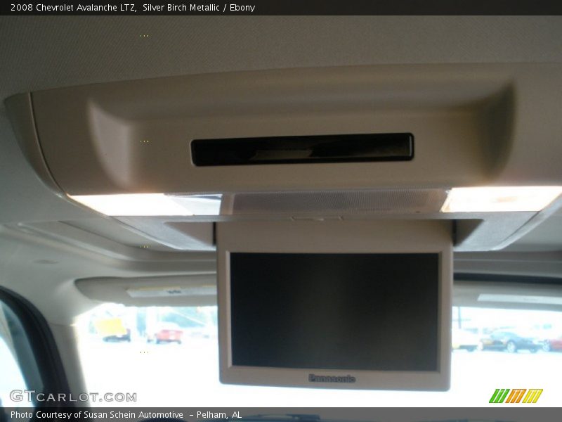 Silver Birch Metallic / Ebony 2008 Chevrolet Avalanche LTZ
