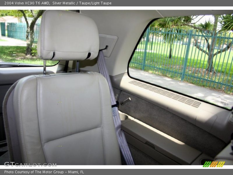 Silver Metallic / Taupe/Light Taupe 2004 Volvo XC90 T6 AWD
