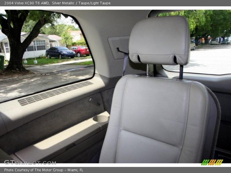 Silver Metallic / Taupe/Light Taupe 2004 Volvo XC90 T6 AWD