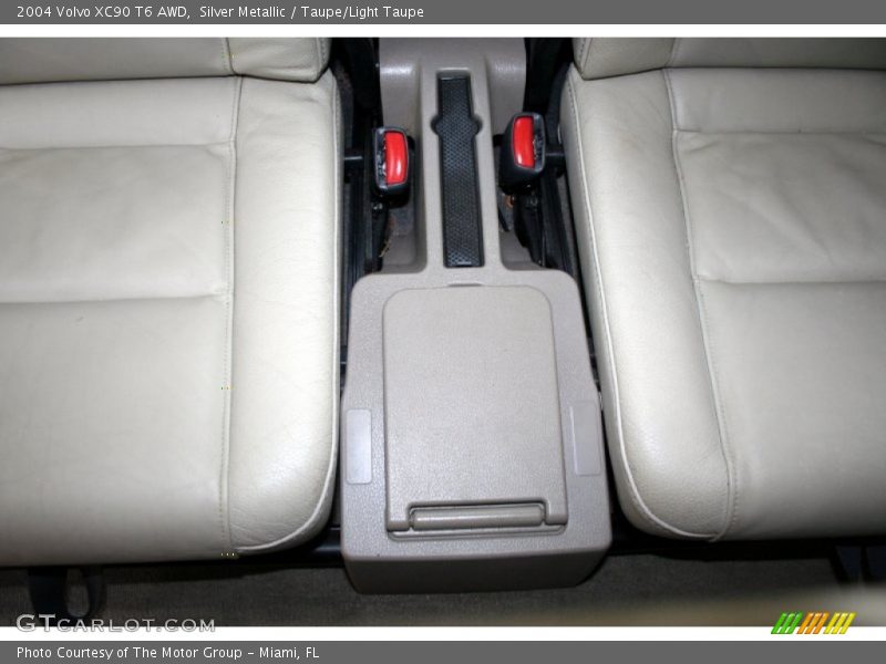 Silver Metallic / Taupe/Light Taupe 2004 Volvo XC90 T6 AWD