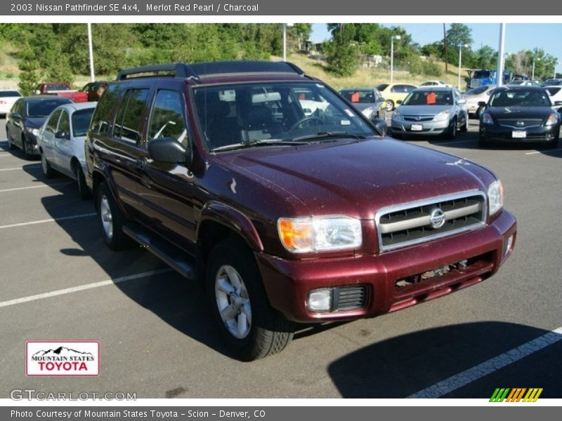Merlot Red Pearl / Charcoal 2003 Nissan Pathfinder SE 4x4