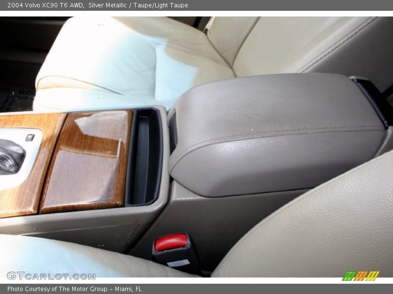 Silver Metallic / Taupe/Light Taupe 2004 Volvo XC90 T6 AWD