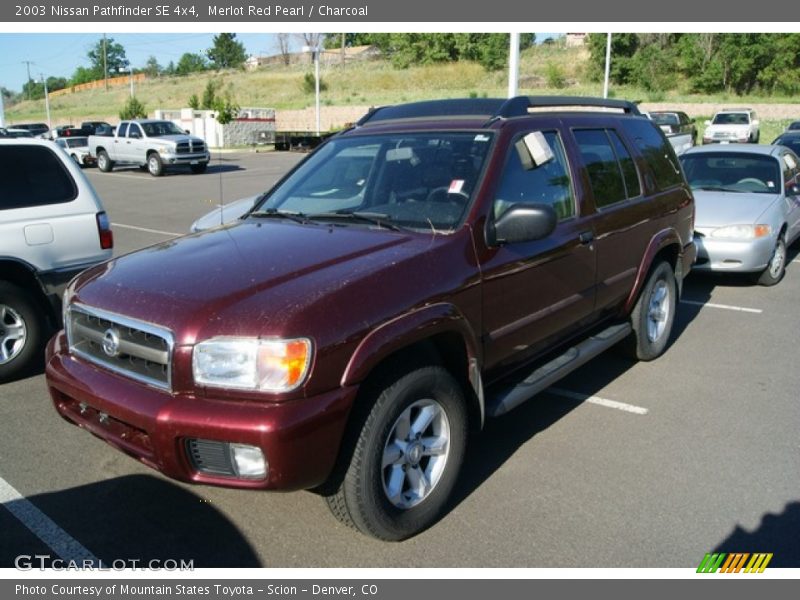 Merlot Red Pearl / Charcoal 2003 Nissan Pathfinder SE 4x4