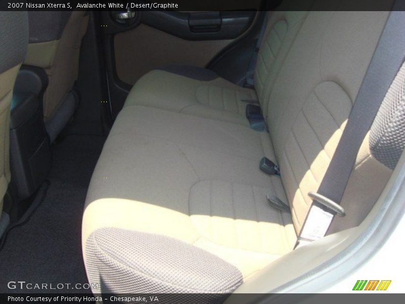 Avalanche White / Desert/Graphite 2007 Nissan Xterra S