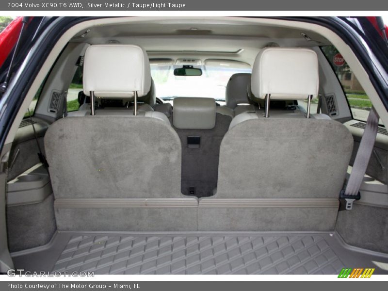 Silver Metallic / Taupe/Light Taupe 2004 Volvo XC90 T6 AWD