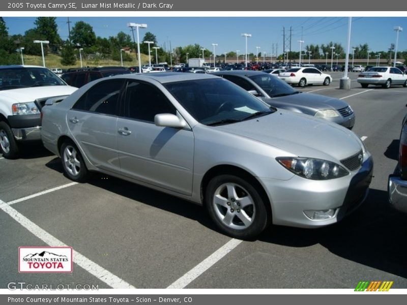 Lunar Mist Metallic / Dark Gray 2005 Toyota Camry SE